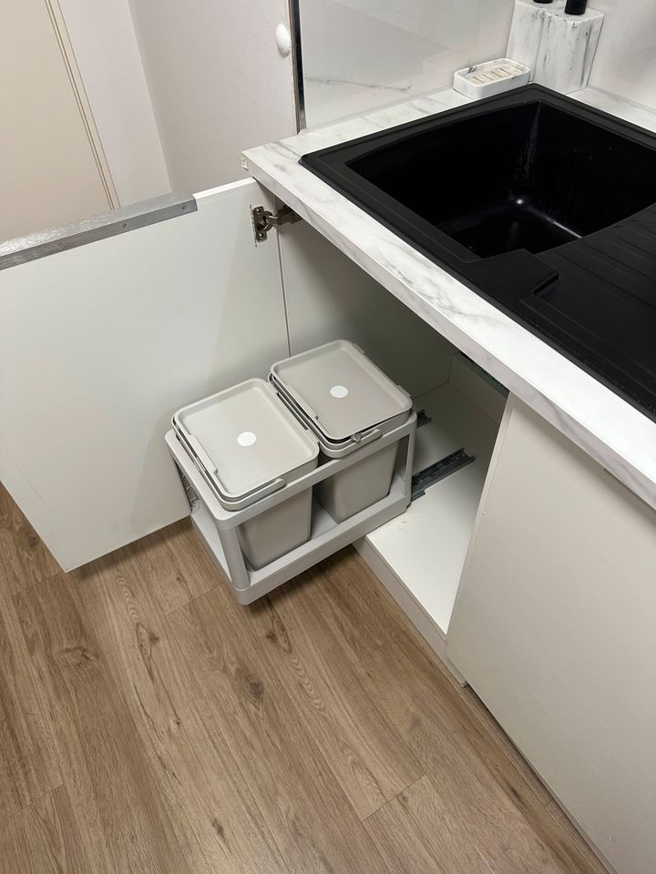 Neuwertige IKEA Einbauküche mit Garantie -  Hochglanz Weiß in Augsburg