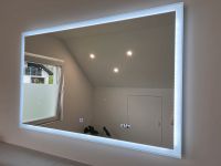 Spiegel mit umlaufender LED-Beleuchtung Nordrhein-Westfalen - Bergneustadt Vorschau