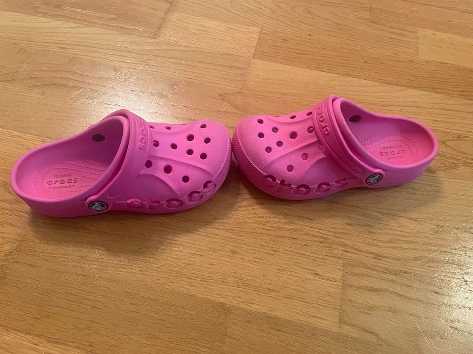 Crocs pink 30-31 in Bremen