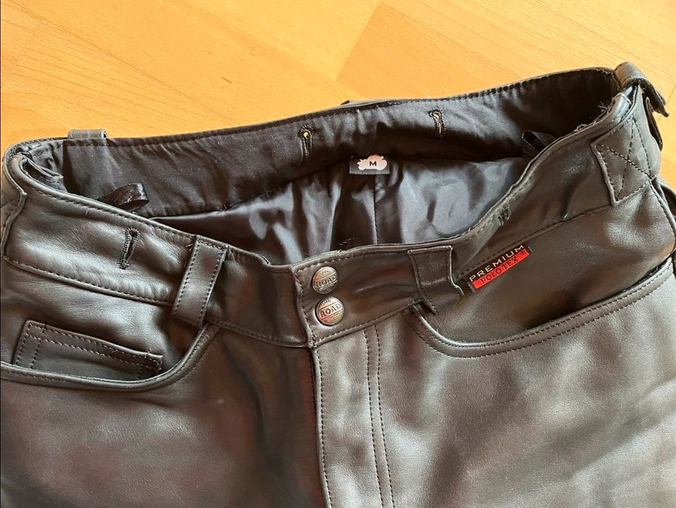 Damen Motorrad Lederhose in Dänischenhagen