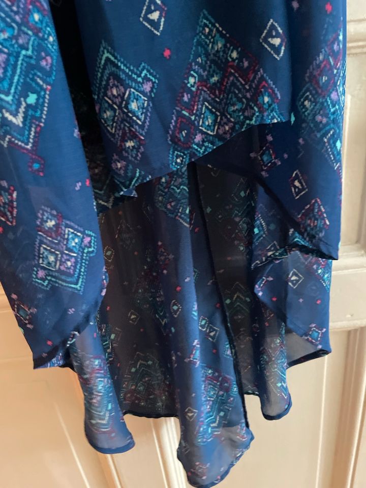 Kleid blau hinten länger von mimi chica in Berlin