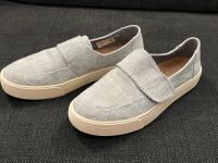 TOMS Sneaker slip on Slipper mit Klettverschluss 39 hellgrau Hessen - Darmstadt Vorschau