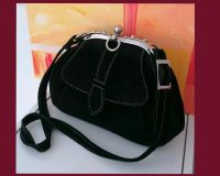 Handtasche Trachtenmode Schwarz Silber Vintage Velours Leder Nordrhein-Westfalen - Blomberg Vorschau