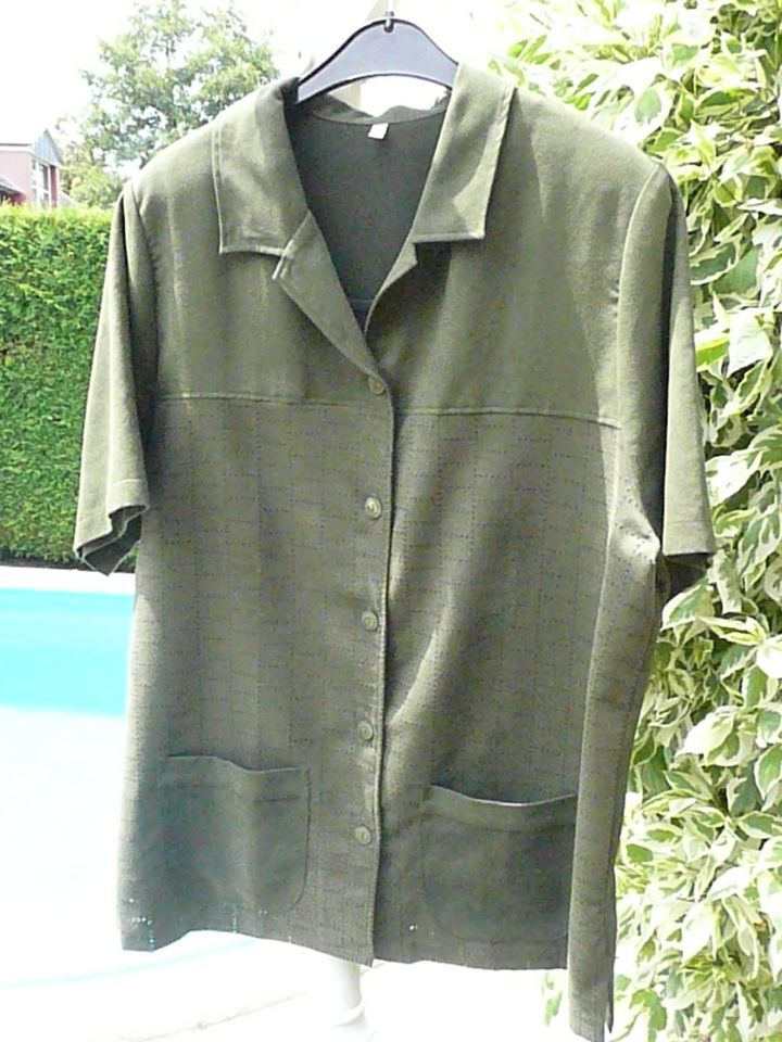 Kurzarm Bluse Jacke Gr. 42 in Schwabach