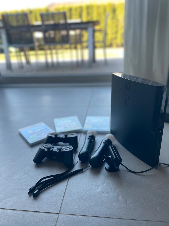 PlayStation 3 mit Paket PlayStation Move und 2 Spiele! Mega! in Erftstadt