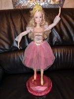 Große Barbie Genevieve 12 tanzende Prinzessinnen Tanzt mit mir Düsseldorf - Benrath Vorschau