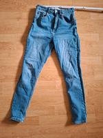 bershka Jeans 36 sehr gut erhalten Bayern - Neuendettelsau Vorschau