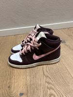 Schuhe Nike Dunk High Skinny Gr. 38,5 neuwertig Bayern - Bad Wörishofen Vorschau