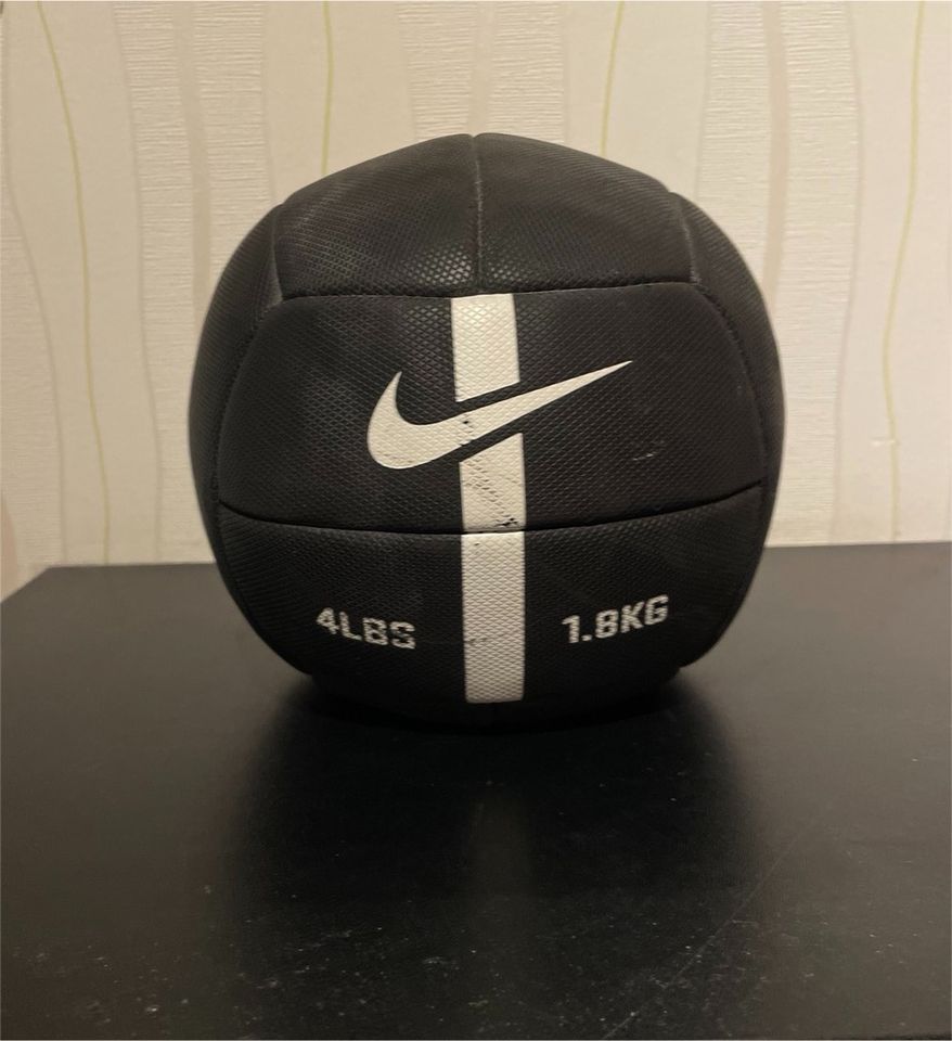 Nike strength training clearance ball