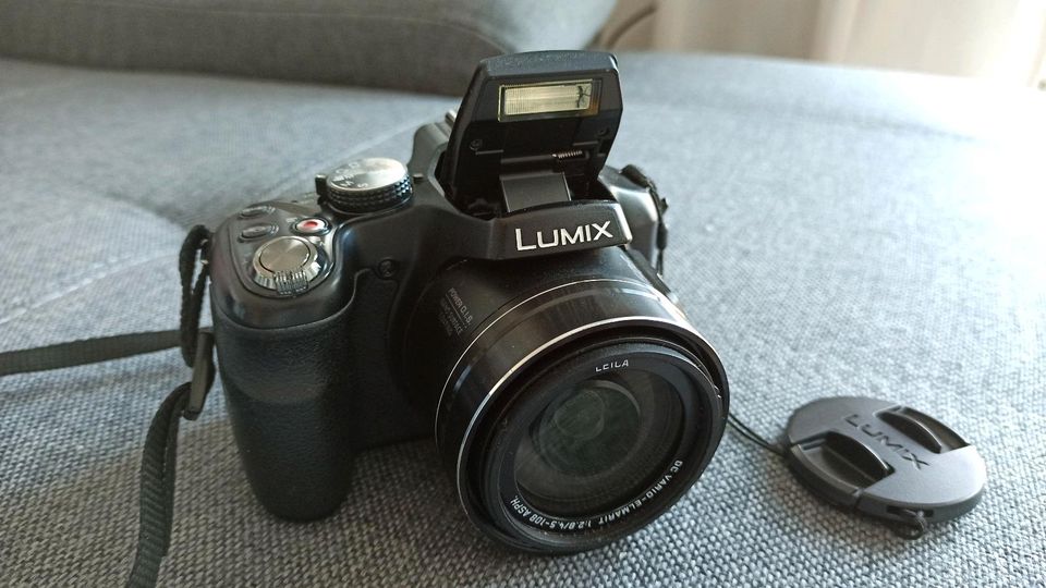 Panasonic Lumix DMC-FZ200 Digitalkamera in Sauerlach