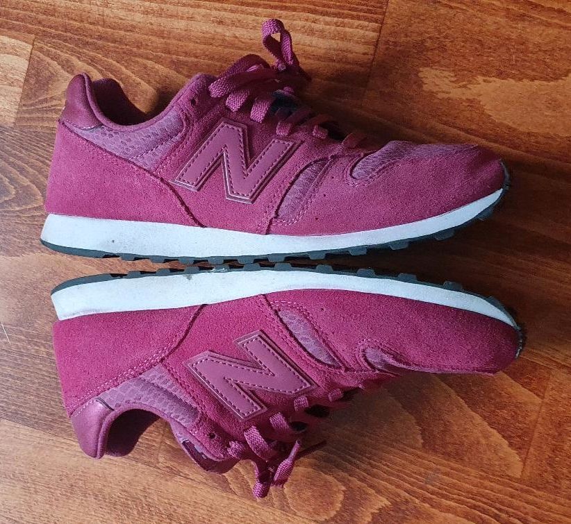 New Balance Sneaker 373 Wildleder weinrot Gr. 38 in Frankfurt am Main