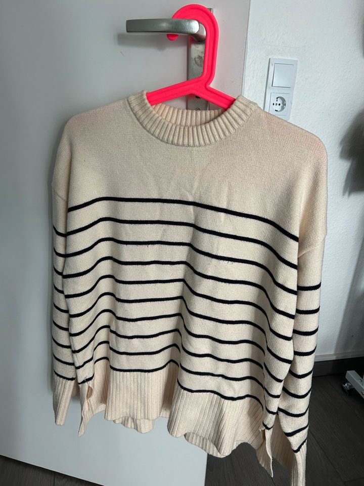 Pullover beige schwarz gestreift Zara M in Köln