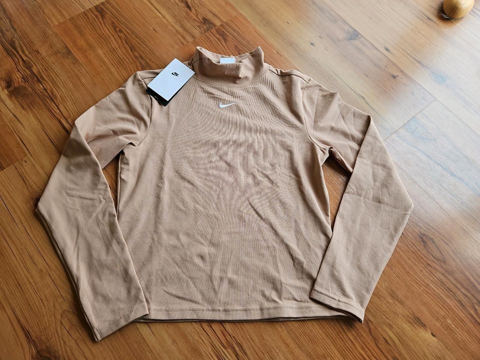 Nike Langarmshirt Damen Gr M, neu in Regensburg