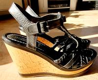 Schuhe * Sandalen * Schwarz* Gr  39 Niedersachsen - Halbemond Vorschau