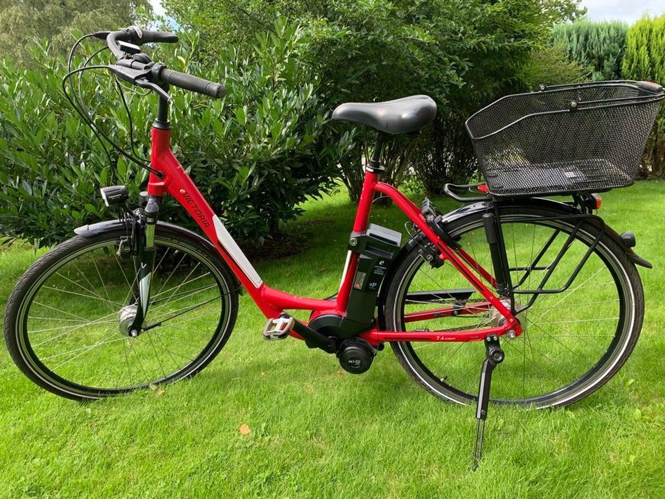 E-Bike Victoria e-Urban Wave 55L Kirschrot matt 28" wenig gefahre in Sittensen