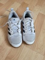 Turnschuhe, Handballschuhe, Hallenschuhe Adidas Gr.33½ Rheinland-Pfalz - Ludwigshafen Vorschau