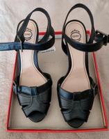 Sandalen v.Esprit gr.40 Niedersachsen - Drage Vorschau