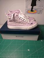 Mustang Schuhe Flieder Gr 36 Sneaker Nordrhein-Westfalen - Hürtgenwald Vorschau