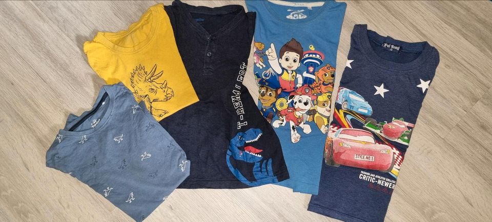 T-Shirts für Jungen, 122 in Eitensheim