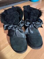UGG Stiefel schwarz Schleife Gr. 37 Eimsbüttel - Hamburg Lokstedt Vorschau
