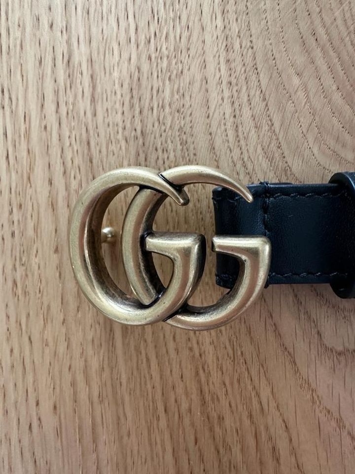 Gucci Gürtel schmal (Breite 2cm, Größe 70) in Schwabhausen