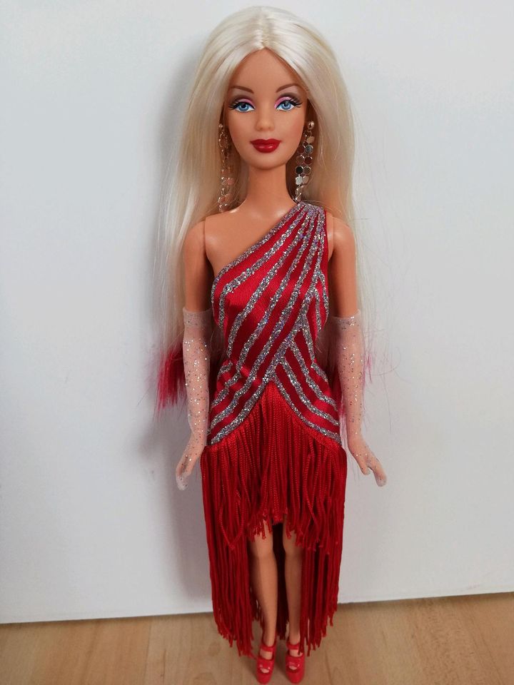 Barbie collector Red hot Diva Mattel 2003 rot Blonde Modepuppe in Weinsberg