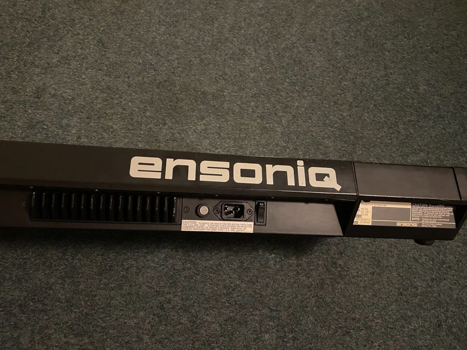 Ensoniq VFX SD in Stuttgart