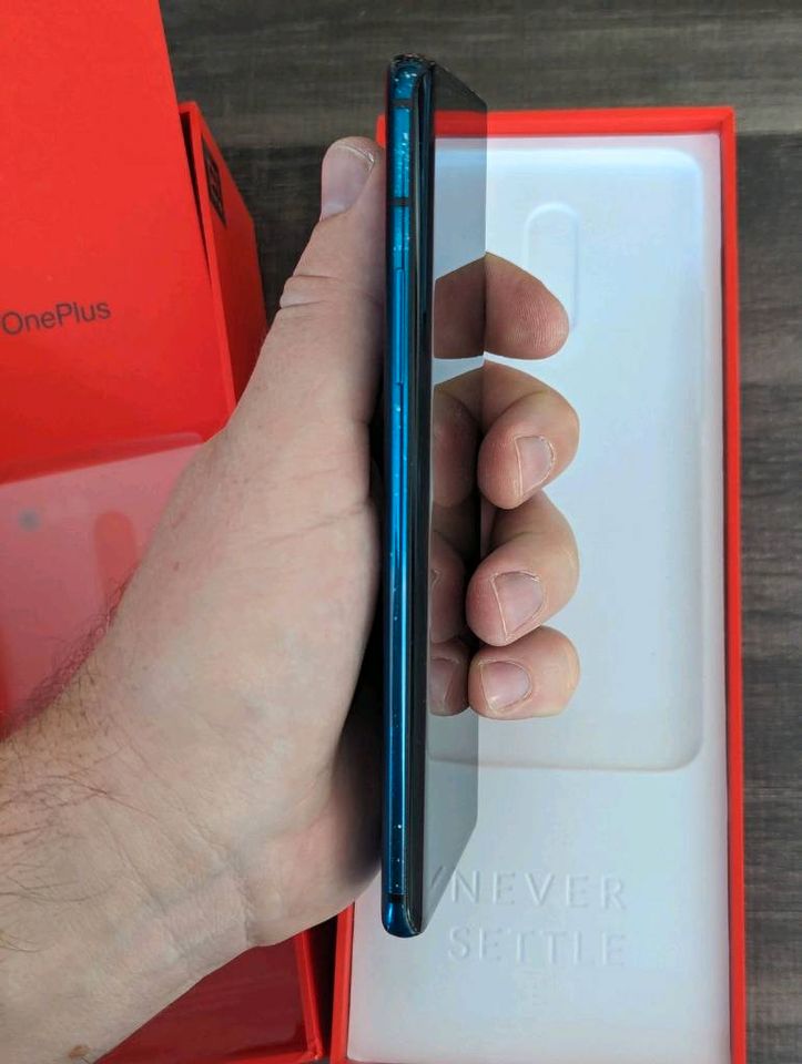 OnePlus 7T Pro 256GB blau Smartphone mit OVP und Ladegerät in Rastede