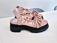 NEU Buffalo Rude Chain Plateau Sandalen 40 Chunky Aspha Rosa 90s Nordrhein-Westfalen - Krefeld Vorschau