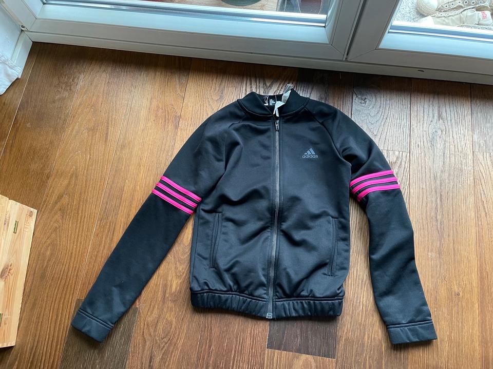 Jogginganzug Adidas schwarz pink Jogginghose Sweatshirtjacke in Fürth