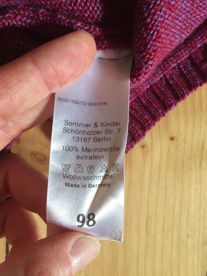 Strickjacke in Beere Sommerkinder aus Wolle 98 in Thüringen - Jena |  Babykleidung Größe 98 kaufen | eBay Kleinanzeigen ist jetzt Kleinanzeigen