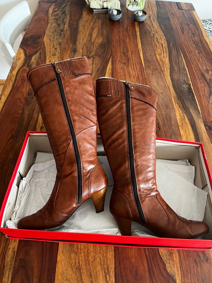 neuwertig Stiefel Esprit 39 Cognac Braun in Mainz