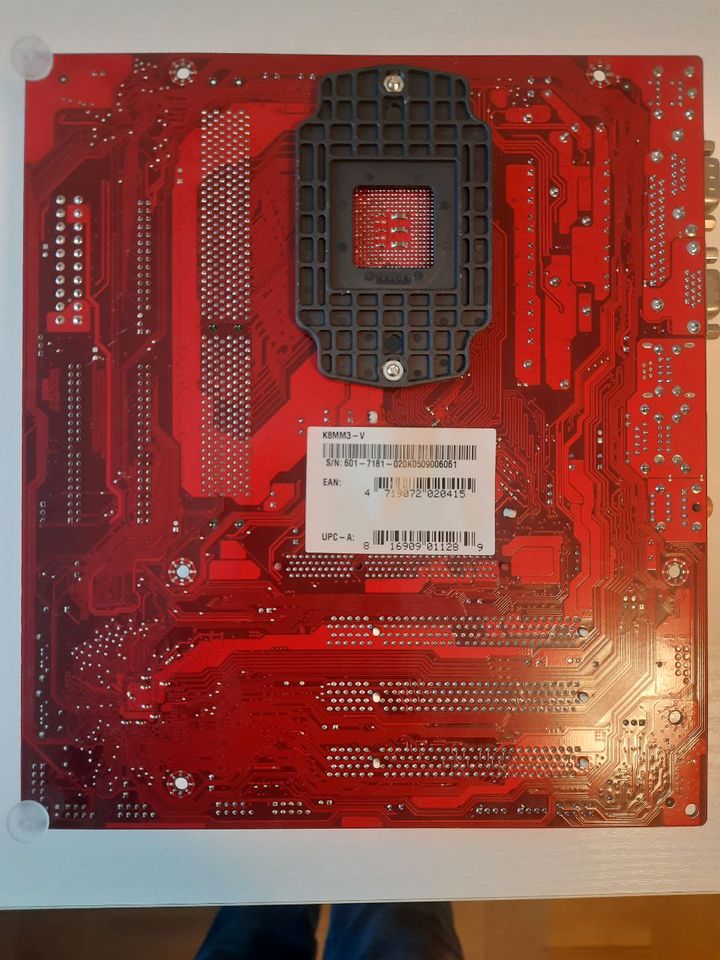 MSI K8MM3-V Mainboard in Meerbusch