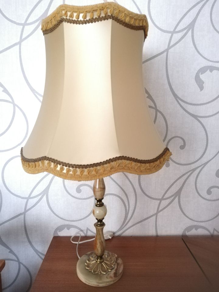 Antike Tischlampe / Jugendstil Stehlampe mit Marmor Sockel in Ober-Hilbersheim