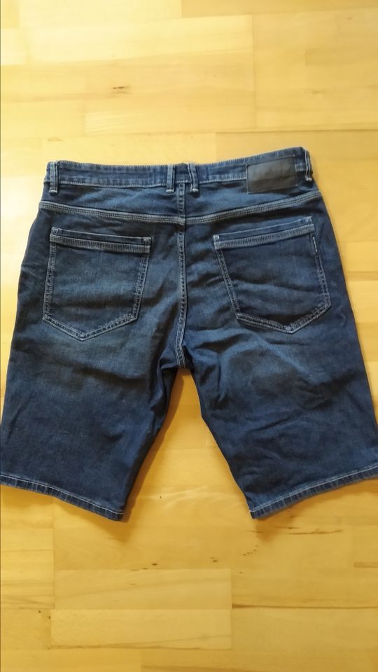 Kurze Jeans Tom Taylor, W36 in Wunstorf