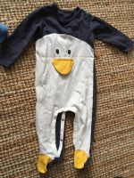 Pinguin Pingu 68 2 Stück Babykleidung Schlafanzug Pulli Chemnitz - Kaßberg Vorschau