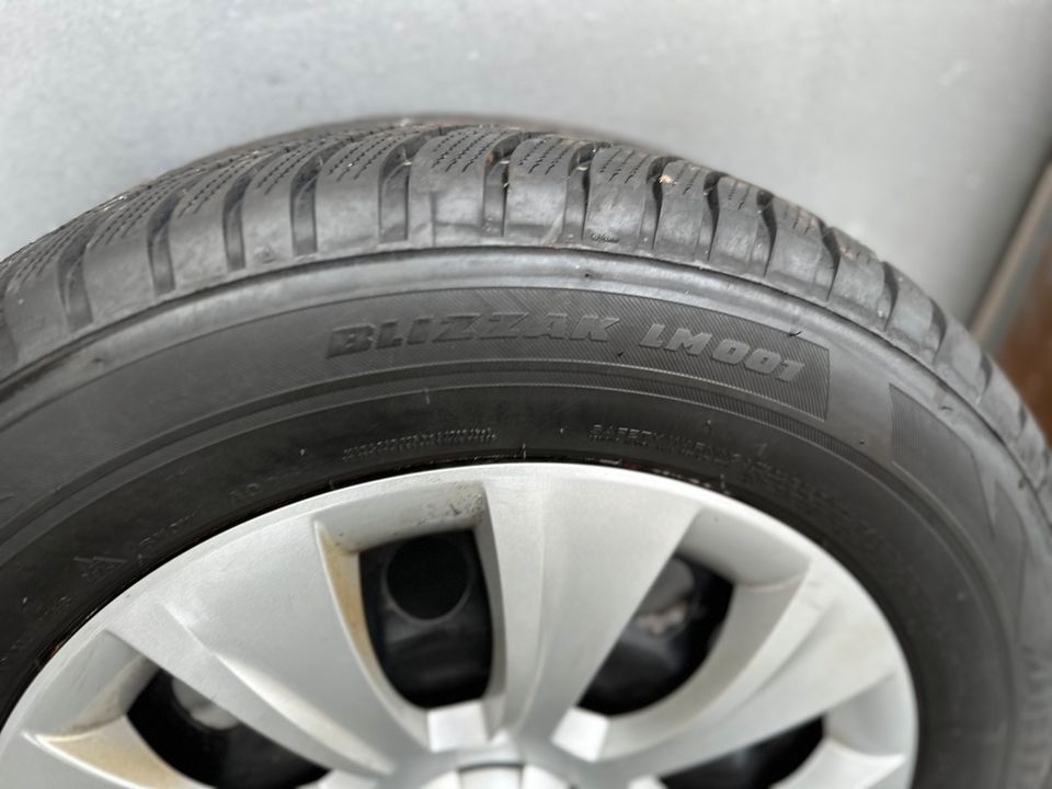 4x originale Skoda Kodiaq Winterräder Stahl 215/65R17 99H ET38 in Sindelfingen