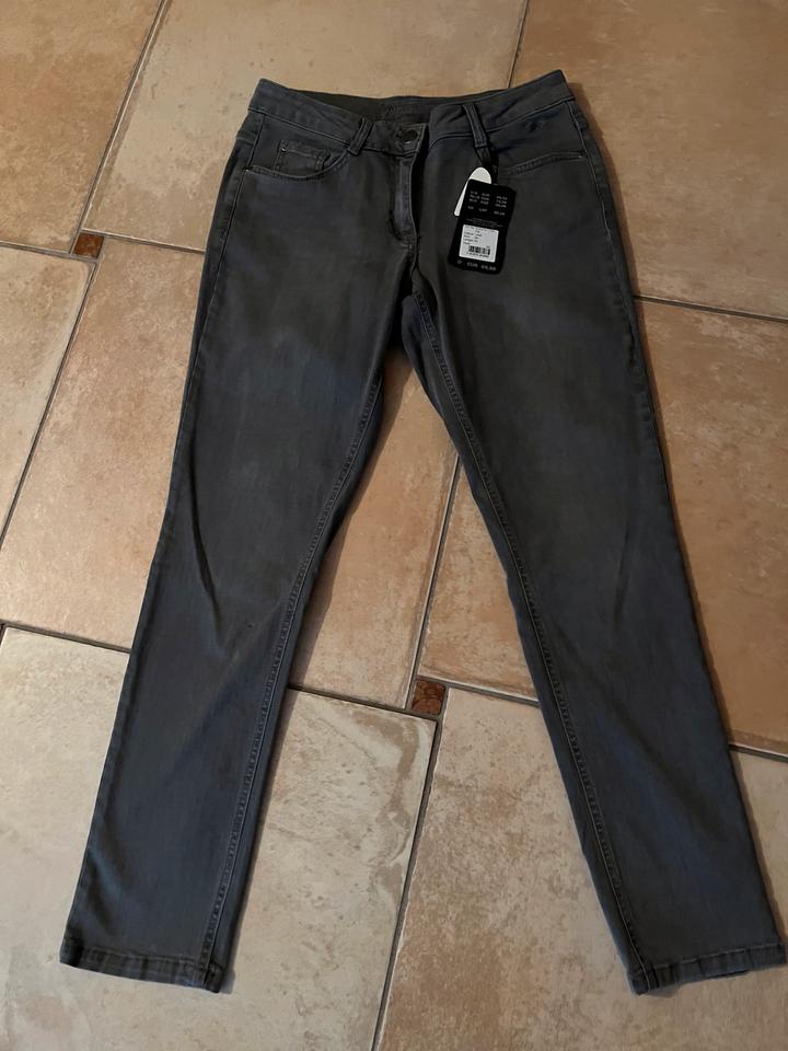 Graue Jeans Hose, Neu, Kenny S. Mod. Pia,Gr. 38 Länge: 30, Damen in Oyten