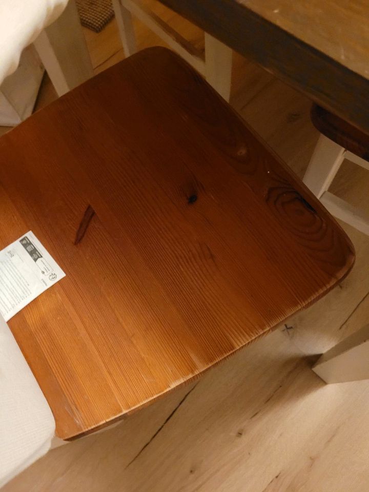 Tisch und Stühle Echtholz in Nordenholz