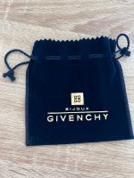 Givenchy Schnmucksäckchen Staubbeutel dunkelblau blau inkl Versan Nürnberg (Mittelfr) - Nordstadt Vorschau