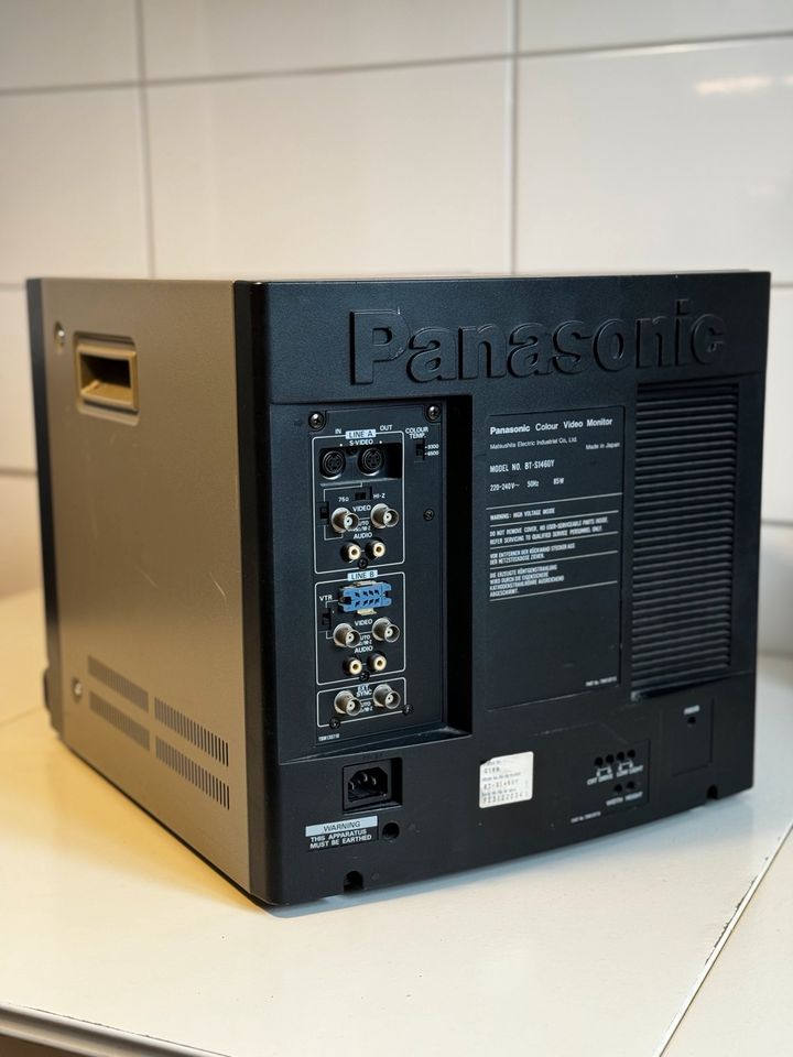 Videomonitor Retro Gaming Monitor Panasonic BR-S1460Y in Frankfurt am Main