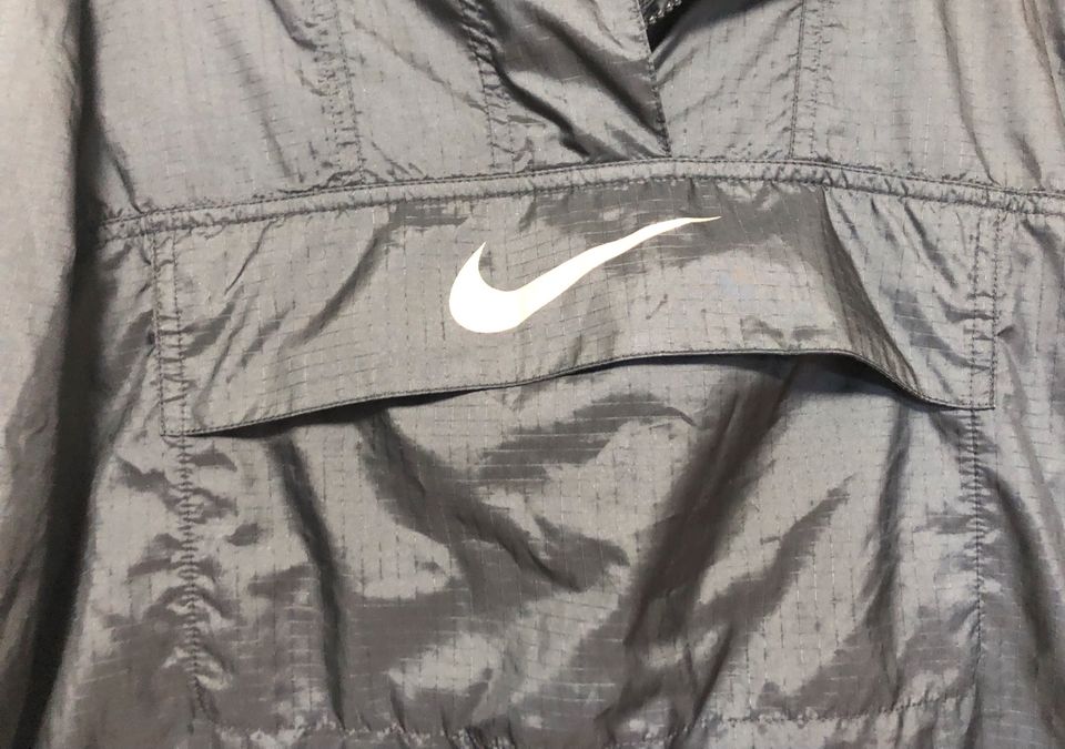 Nike Windbreaker in Sprockhövel