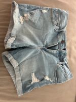 Hollister Jeansshorts in hellblau/ Größe W28 L5 Wandsbek - Hamburg Duvenstedt  Vorschau