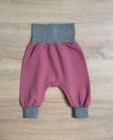 Babyhose Pumphose Hose Musselin himbeer rosa Wunschgröße Handmade Hessen - Mörfelden-Walldorf Vorschau