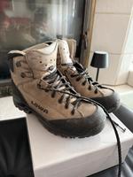 Robuste Lowa Wander-/Trekkingschuhe Nordrhein-Westfalen - Menden Vorschau