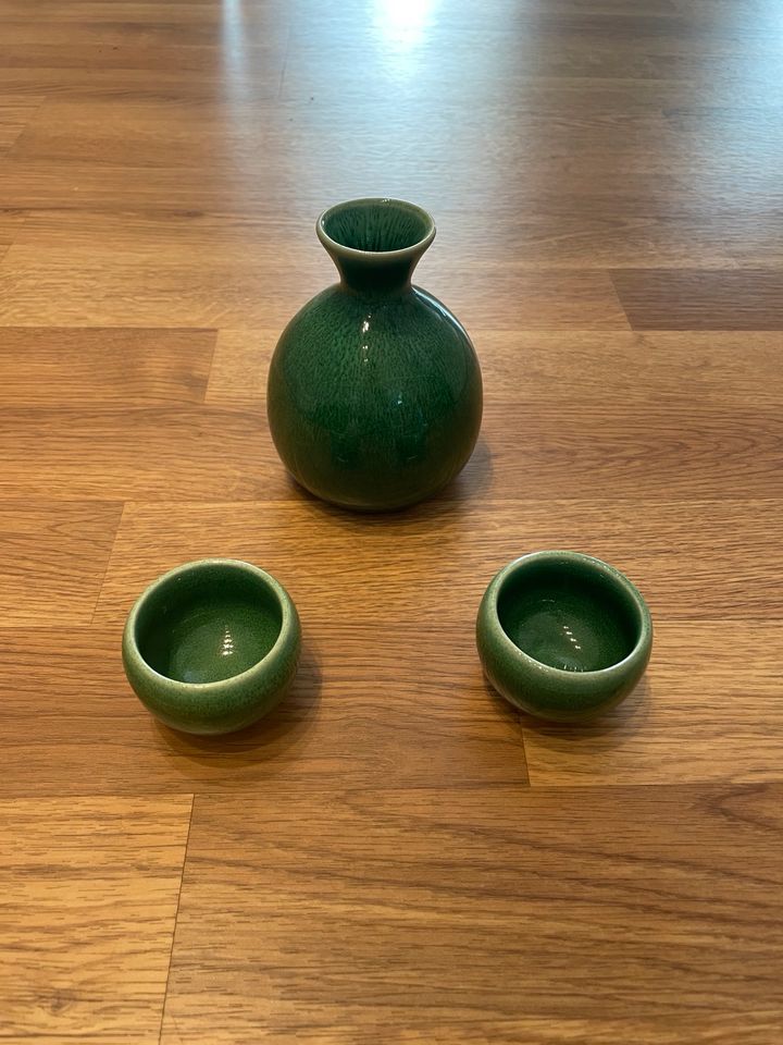 Japanisches Sake Set in Düsseldorf