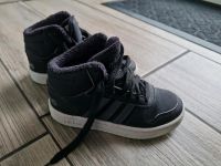 Adidas Kinder Sneaker Gr. 31 gefüttert Top Zustand Nürnberg (Mittelfr) - Gebersdorf Vorschau