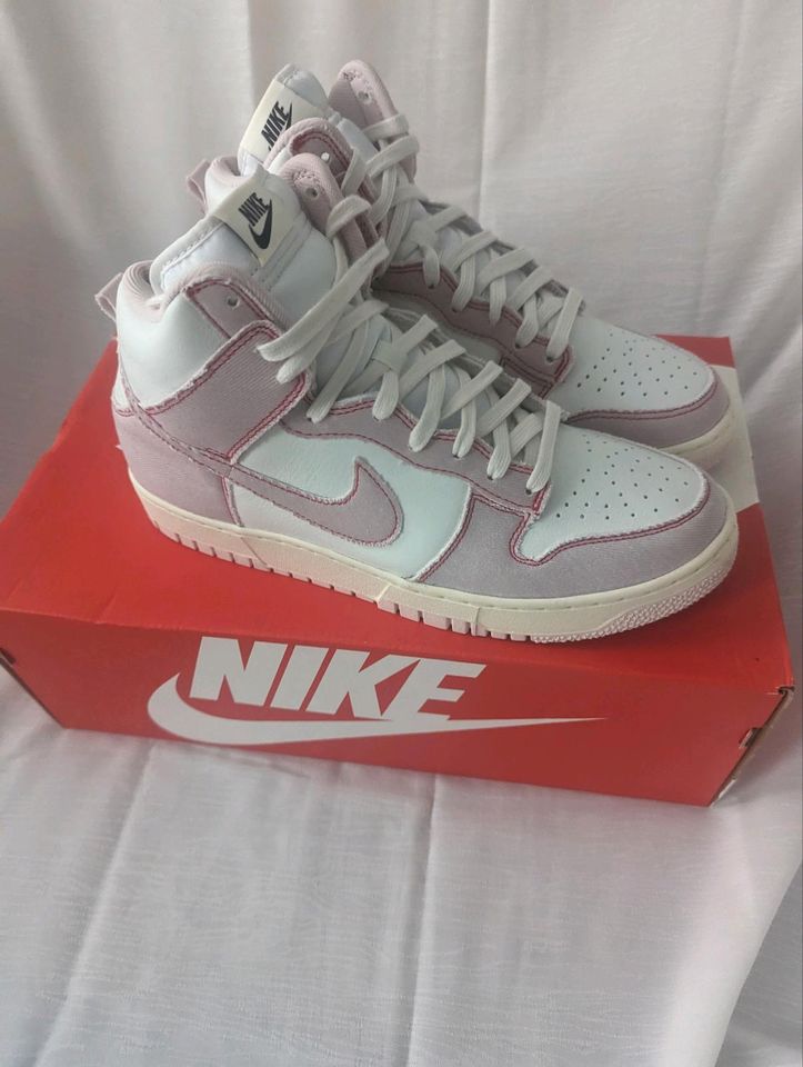 Nike Dunk High 1985  Größe 44 in Delitzsch