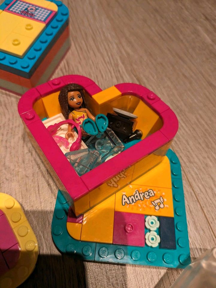 Lego Friends Konvolut 6 Herzboxen Rapunzel und Stephanies Fußball in Gomaringen