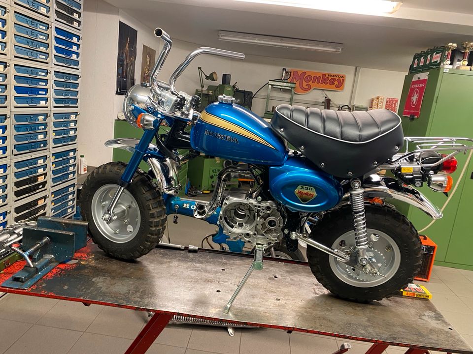 Honda Monkey & Dax & Chaly & SS50 Moped Service in Nellingen